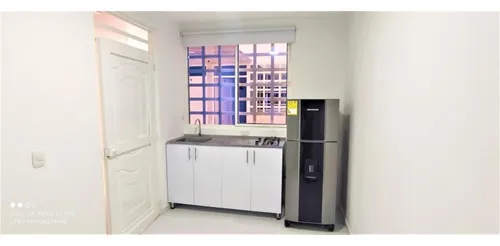 Venta De Casa Multifamiliar De 270m2 En La Selva, Sur De Cali 8305.