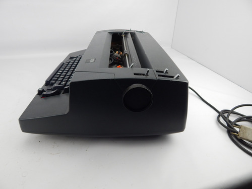 Máquina De Escrever Elétrica Ibm (Usado)