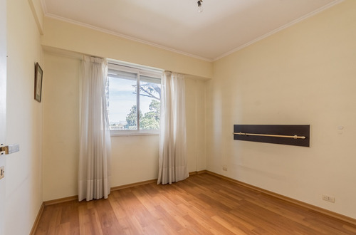 Departamento De 4 Ambientes En Venta, Temperley