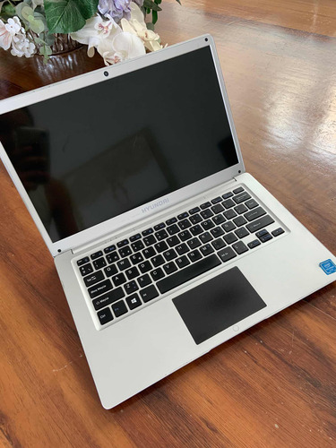 Laptop Hyundai Onnyx Iii (Usado)