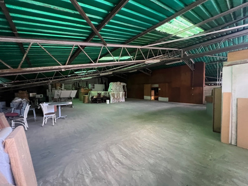 En Venta Galpón Ubicado En San Antonio De Los Altos, Los Salías, Miranda.