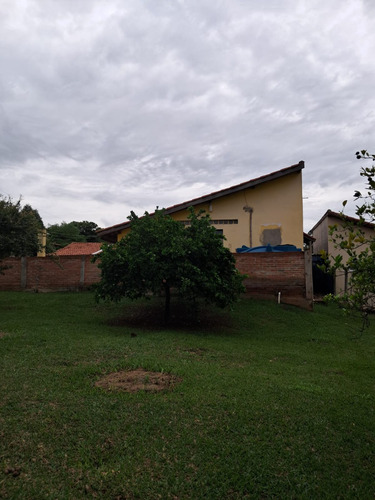 Linda Chácara Em Araçoiaba Da Serra-sp Próxima De Sorocaba-sp (15 Min) No Estilo Fazenda Rústica Com Piscina, Área Gourmet Completa, Garagem E Documentação Completa