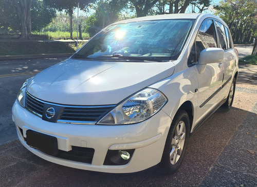 Nissan Tiida 1.8 Visia