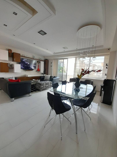Apartamento En Venta En El Parral, Valencia 273660 Lz