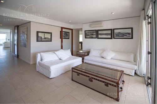 Villa Brava Torre 1, 3 Suites, Toilette, Dependencia De Servicio, Parrillero Propio.