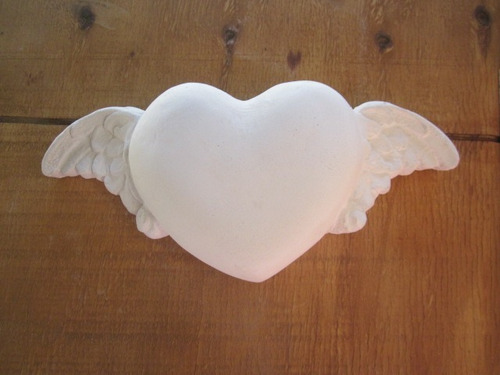 Imagen 2 de 4 de Pack De 2 Corazones - En Yeso - Sin Pintar