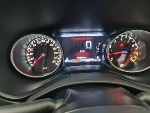 Fiat Toro 2.4 16v Multiair Flex Volcano At9