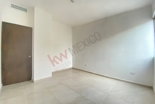 Casa Con Habitación En Planta Baja, Ubicada Al Oriente De Torreón.