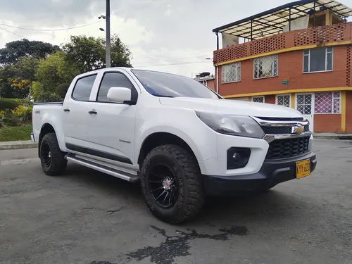 Chevrolet Colorado Ls Modelo 2022 2800cm3 4x4 2 Dueño.