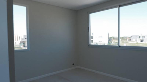 Imagen 8 de 13 de Casa En Venta Bº Araucarias Puertos