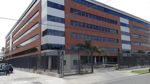 Imagen 1 de 9 de Oficinas En Alquiler Olivos Building