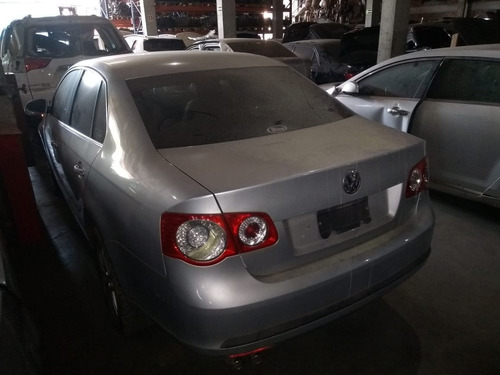 Sucata Volkswagen Jetta 2.5 2008 Para Retirada De Peças.