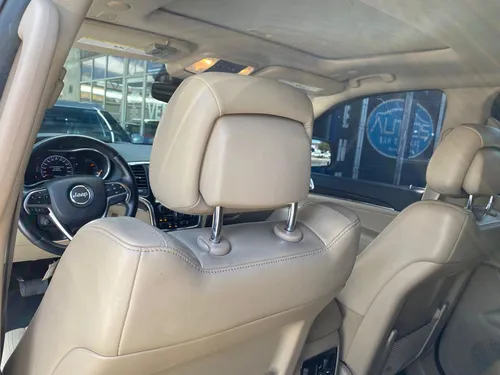 Jeep Grand Cherokee 5.7 Limited Lujo 4x4 At