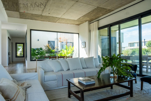 Casa En Pilará, Barrio El Tono | Mallmann Propiedades