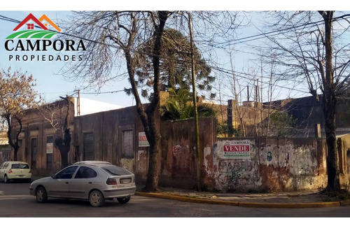 Muy Interesante Esquina A La Venta, En Mercedes