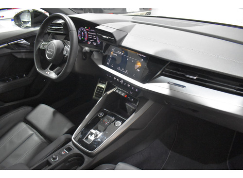 Audi A3 2.0 40 TFSI MHEV SEDAN PERFORMANCE BLACK S-TRONIC