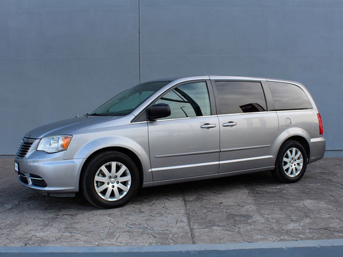 Imagen 7 de 15 de Chrysler Town & Country Li Touring 2016