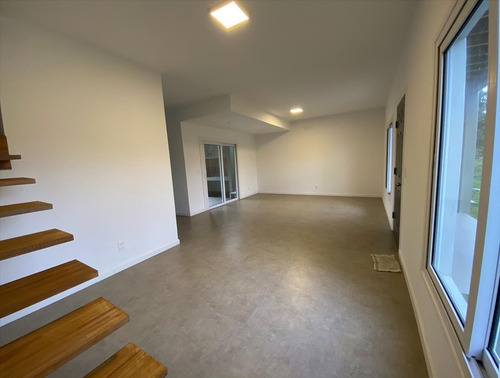 Venta! Casa De 3 Dormitorios A Una Cuadra De Playa Mansa.