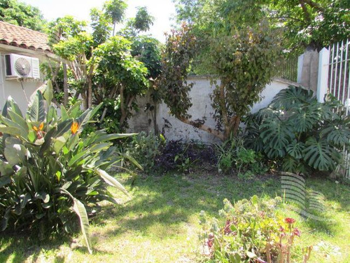 Casa A La Venta En Valentín Alsina