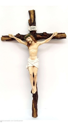 Cristo Crucificado En Cruz De Resina 