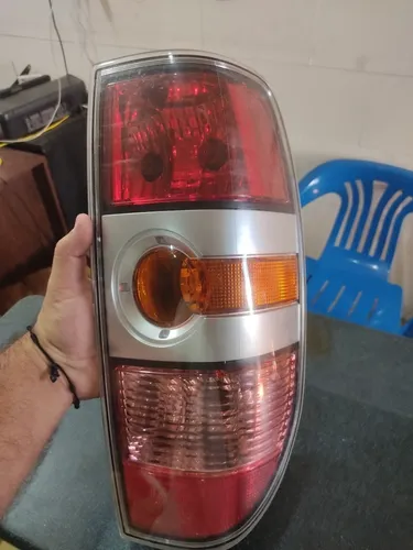 comprar Stop Derecho Mazda Bt50 2006\u002F2008 Nuevo Original.