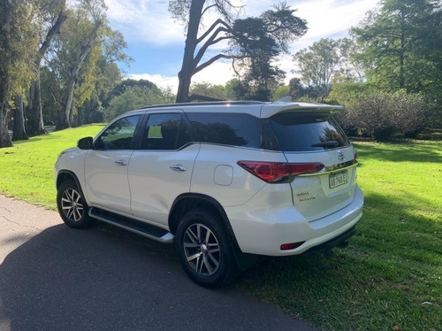 Toyota Sw4 2.8 Srx 177cv 4x4 7as At 2017