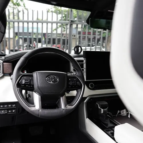 Toyota Sequoia Capstone