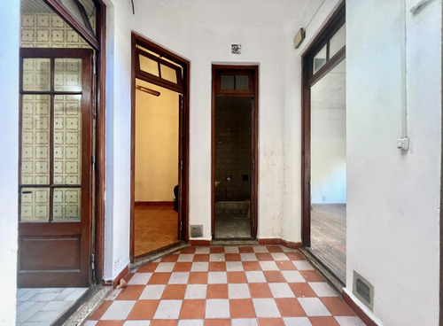 Imagen 5 de 30 de Casa En Venta A Reciclar En Villa Del Parque. A Precio De Departamento. Oportunidad Unica.