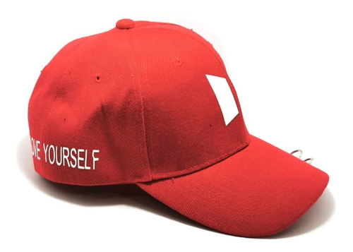 Imagen 2 de 4 de Gorra Kpop Coreano Aros Roja Bts Ly Love Yourself Puertas