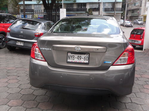 Nissan Versa 1.6 Advance Mt
