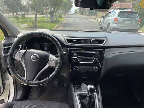 Imagen 10 de 12 de Nissan Qashqai 2.0 Sense 2016
