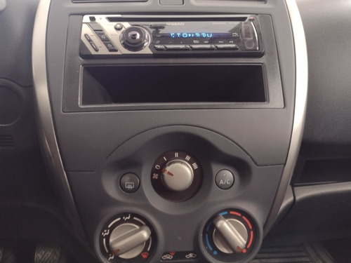 Imagem 13 de 22 de Nissan March 2015 1.6 16v S 5p