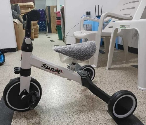 Imagen 2 de 8 de Triciclo Para Niños Y Niñas 2 Posiciones 3 En 1