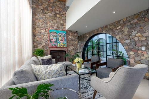 Imagen 1 de 30 de Casa Amoray En Venta, Col. San Antonio En San Miguel De Alle
