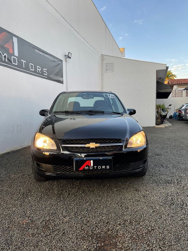 Imagem 3 de 14 de Chevrolet Classic Sedan 1.0 4p Vhce Flex Ls