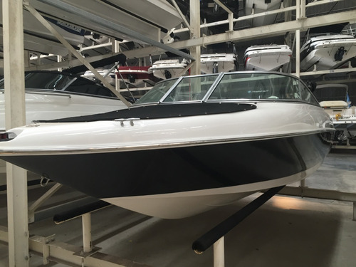 Lancha Quicksilver 1800