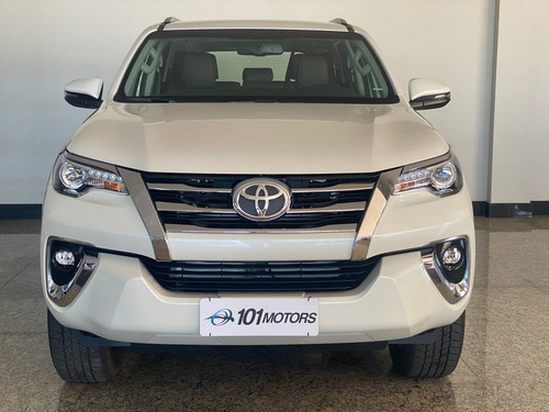 Toyota Hilux 2.8 Srx 7 Lugares 2020/2020