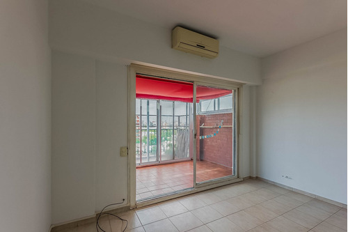 Departamento 3 Amb. Balcón Terraza, Cochera Y Baulera Colegiales
