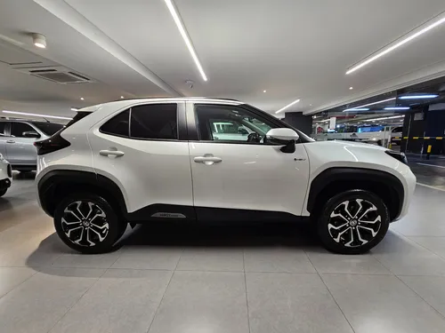 Toyota Yaris Cross 1.5 Hev Xs