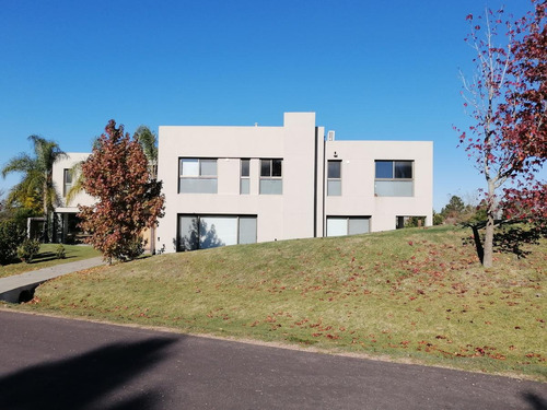Venta Casa 4 Dormitorios En Carmel