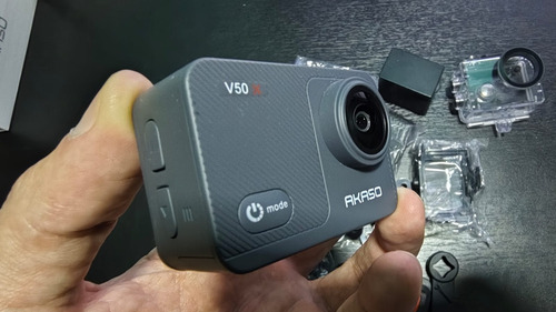 Camara Deportiva Akaso Vx 50 Un Solo Uso. Con Sus Accesorios Gris Oscuro