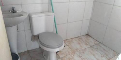 Imagem 11 de 13 de Casa C/ Quintal E Perto Comércios - Itanhaém| Entrada 60 Mil