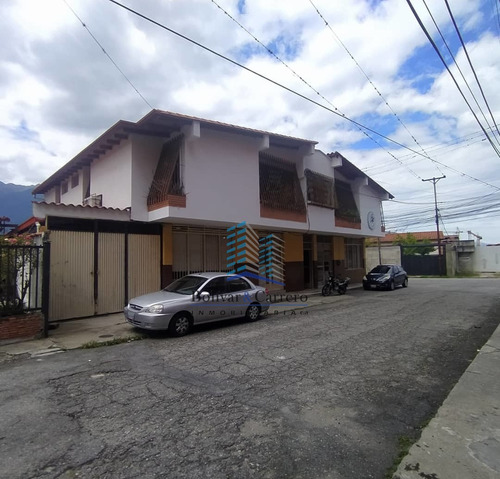 2 Locales + 2 Apartamentos En Venta Ubicado En Av. Las Américas, Mérida - B&c0-545