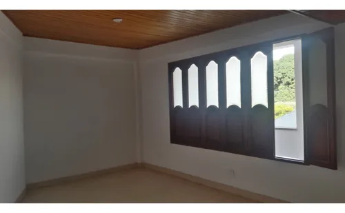 Apartamento En Venta En El Jardín -02, Suite 201
