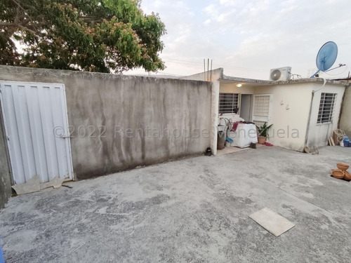 Imagen 12 de 30 de Casas En Venta Barquisimeto /04245565759