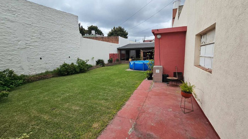 Casa 4 Ambientes Con Quincho Parrilla Y Jardin