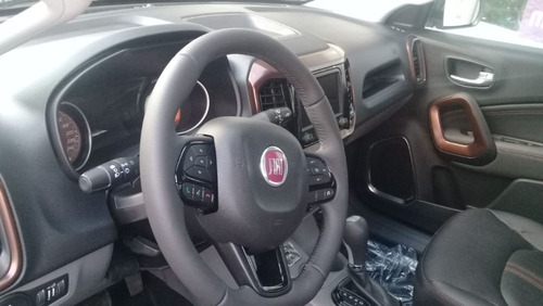Imagen 5 de 16 de Fiat Toro Volcano 2.0 Turbo Diesel 2022 4x4 G