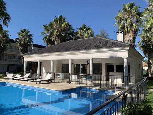 Imagen 3 de 28 de Departamento En Venta En Palmas Del Sol En Pilar