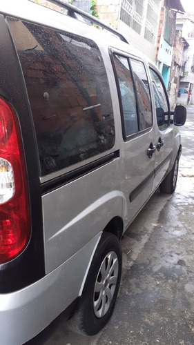Fiat Doblo 1.8 16v Essence Flex 5p 2012