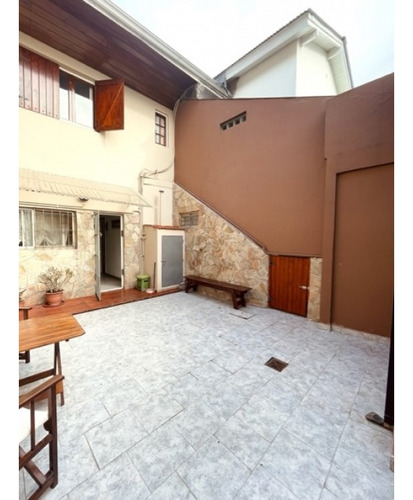 Venta Hermosa Casa En Ph 4 Amb. Patio Con Parrilla. Garage.permuta